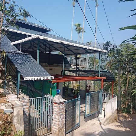 Krish Villa Homestay Munnar Exteriör bild